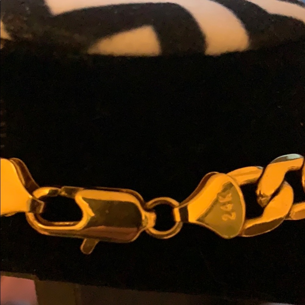Men's Elegant Gold Chain Necklace - Picture 2 of 3